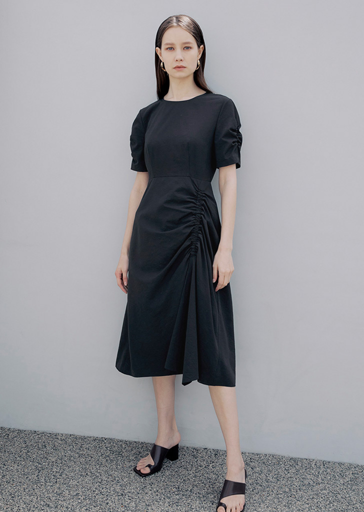 [5차 Re-Stock] Shirring Midi Dress - Black