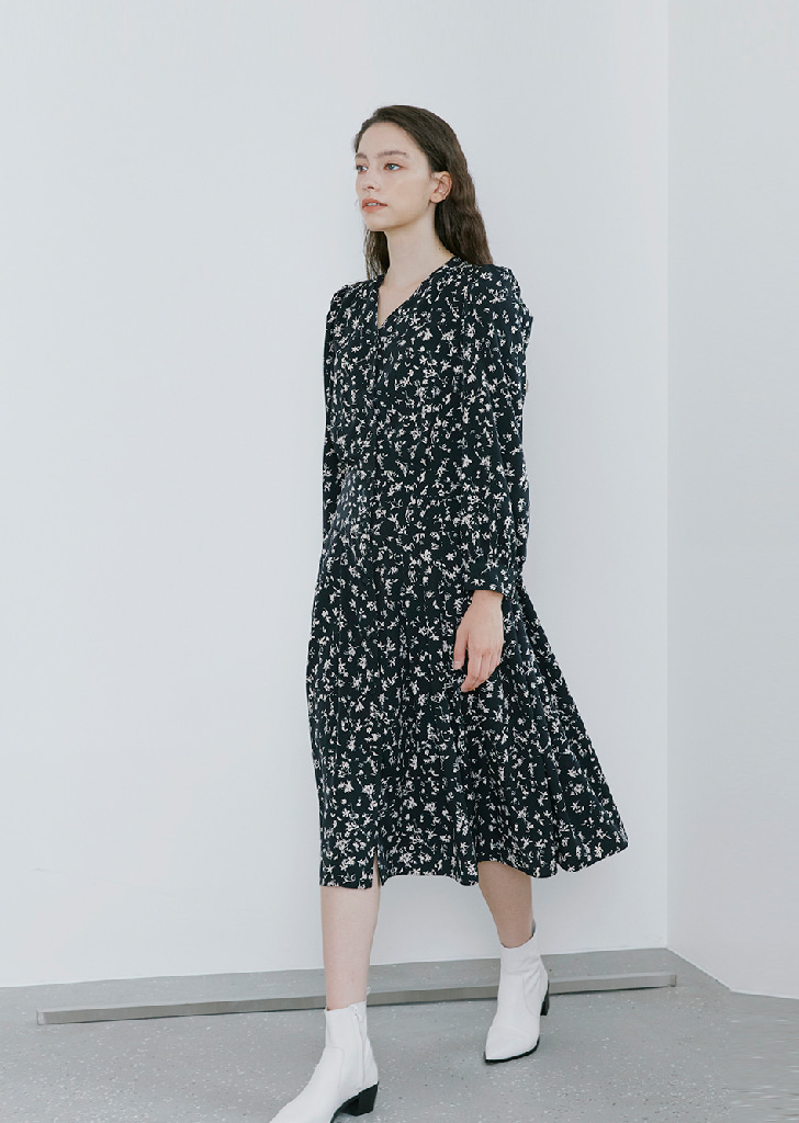 [Re-Stock] Flower Print Pleats Dress - Black