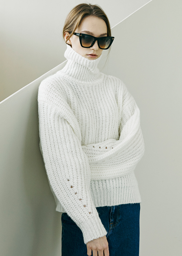 [Re-stock] Mohair Curved Sleeve Turtleneck Knit - Ivory