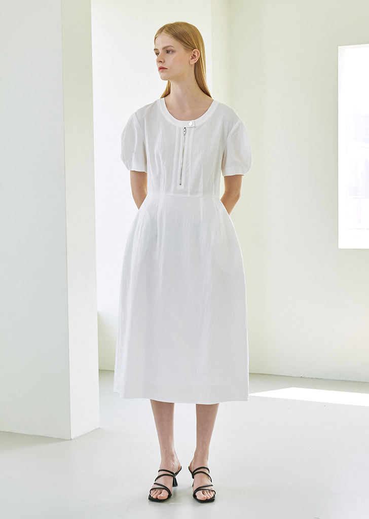 Volume Half Zip-Up Dress - White